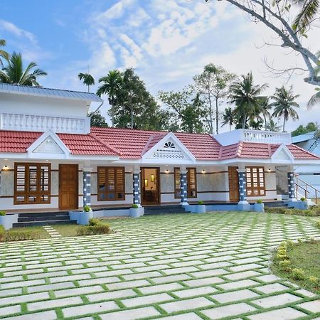 Serene Stay Alappuzha Экстерьер фото